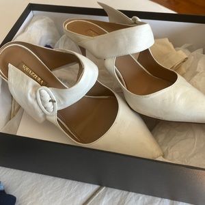 Aquazera size 8 mule white in box